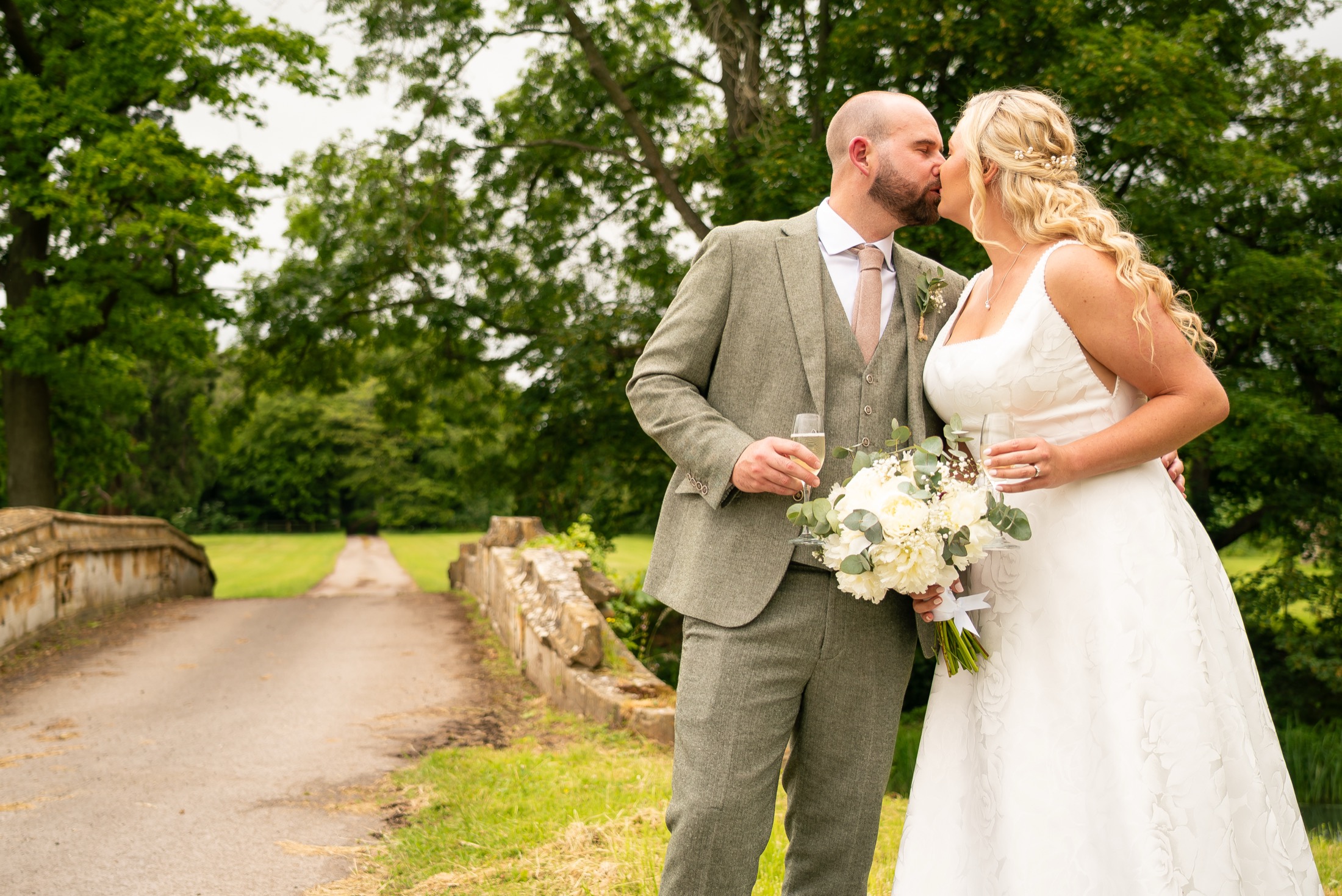 Wedding photograph from the Deares celebration at Thatchers Barn